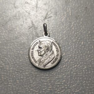 MEDALLA RELIGIOSA PAPA JUAN PABLO II VIRGEN CHESTOKOWA PLATA